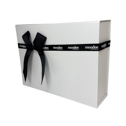 White magnetic gift box - Large 