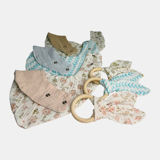 Bib & Teether Teether Set